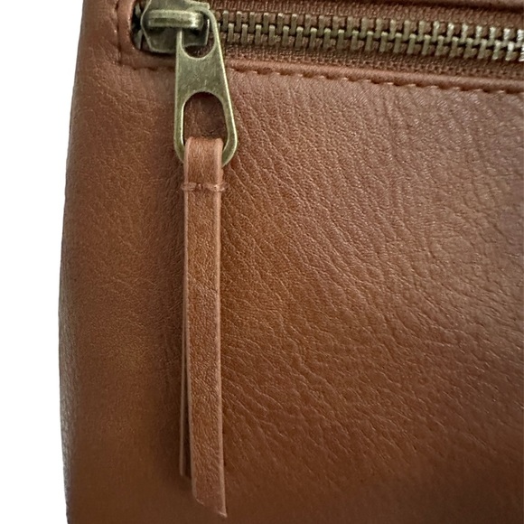 Universal Thread Pouch Crossbody Bag, Brown - NWT - Picture 5 of 7